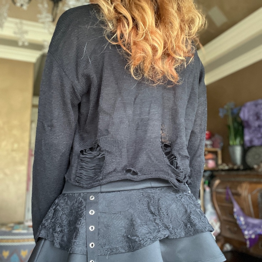 Shredded Gothic Sweater - Picture 5 of 6